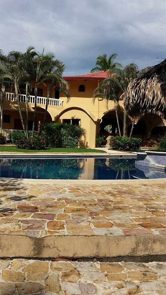 Delfin Beach Front Resort استريلوس المظهر الخارجي الصورة
